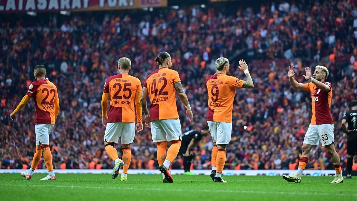 Adana Demirspor – Galatasaray maçının ilk 11’leri